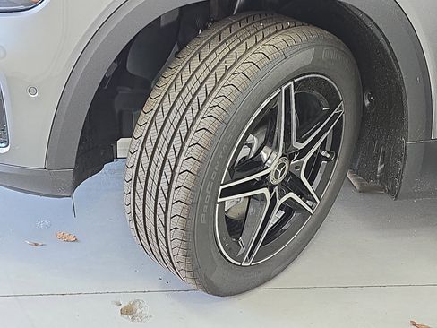 New 2026 Mercedes-Benz GLB 250 image 34