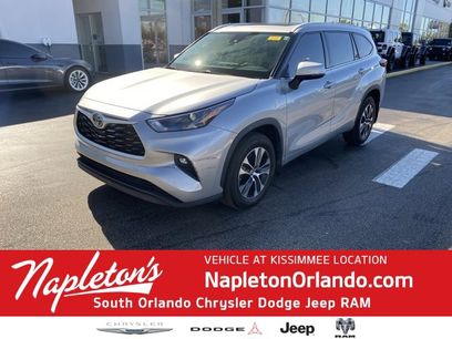 Used 2022 Toyota Highlander XLE