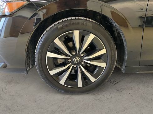 Used 2024 Honda Civic EX-L image 15