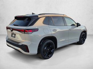 New 2026 Volkswagen Tiguan SE R-Line video 2