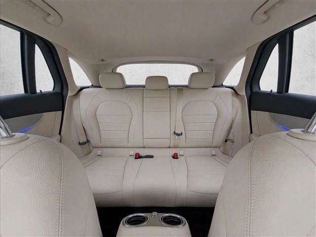 Used 2022 Mercedes-Benz GLC 300 image 27
