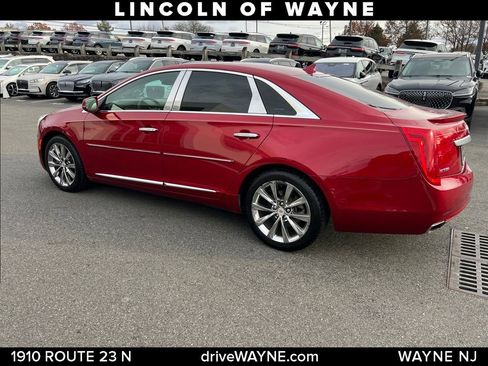 Used 2014 Cadillac XTS Luxury w/ Driver Awareness Package image 3