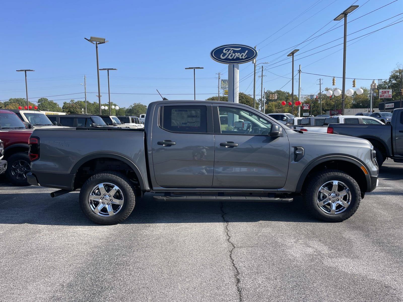 New 2026 Ford Ranger XLT w/ Equipment Group 301A High AWD/4WD image 2