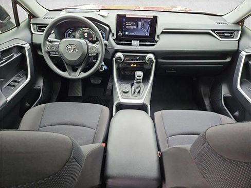 Used 2025 Toyota RAV4 LE AWD/4WD image 18