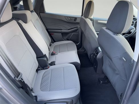 Used 2022 Ford Escape SE w/ Cold Weather Package image 29