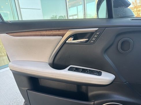 Used 2022 Lexus RX 350L 350L image 13