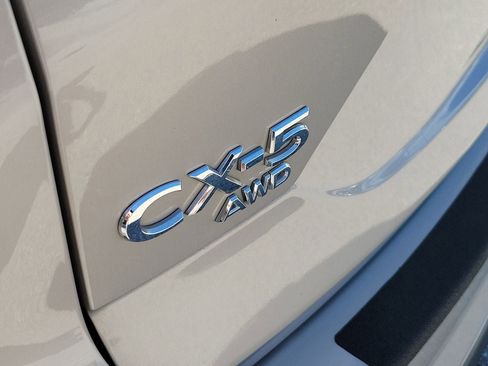 Used 2025 MAZDA CX-5 AWD 2.5 S w/ Preferred Package image 6