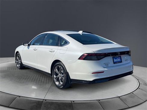 Used 2023 Honda Accord EX-L image 3