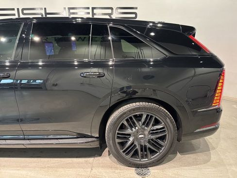 Used 2026 Cadillac Escalade IQ Sport 1 w/ LPO, ONYX Package image 6