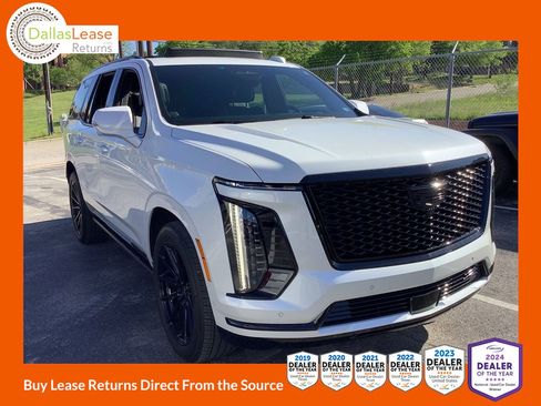 Used 2025 Cadillac Escalade Sport Platinum image 1