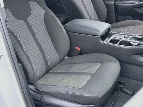 Used 2023 Kia Sorento LX FWD image 28