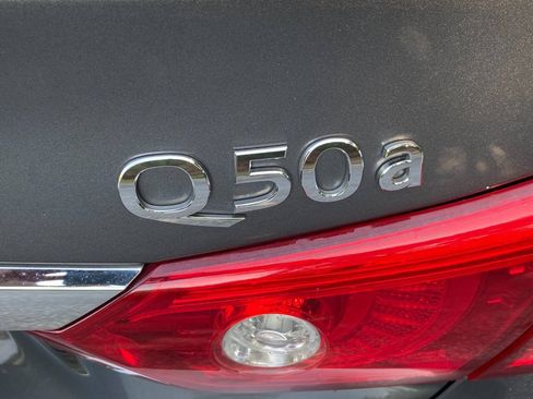 Used 2015 INFINITI Q50 w/ Moonroof Package RWD image 13