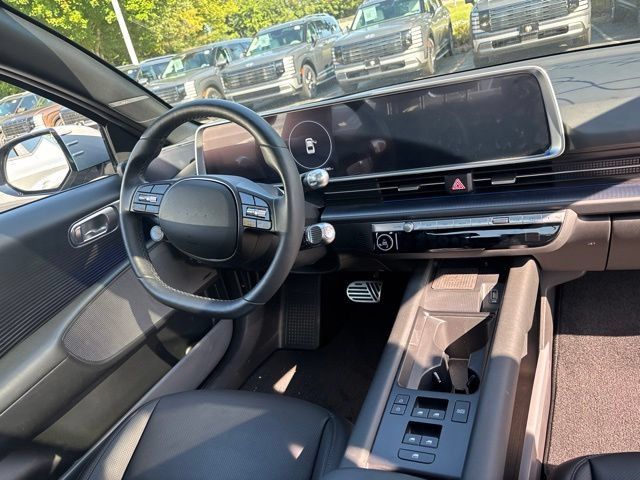 Used 2023 Hyundai Ioniq 6 Limited RWD image 11