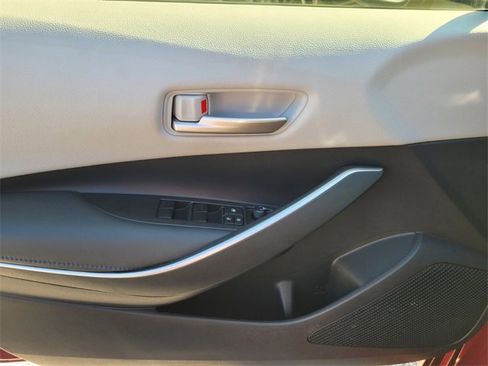 Used 2022 Toyota Corolla SE image 27