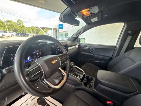 Used 2024 Chevrolet Colorado LT w/ LT Convenience Package II RWD image 29