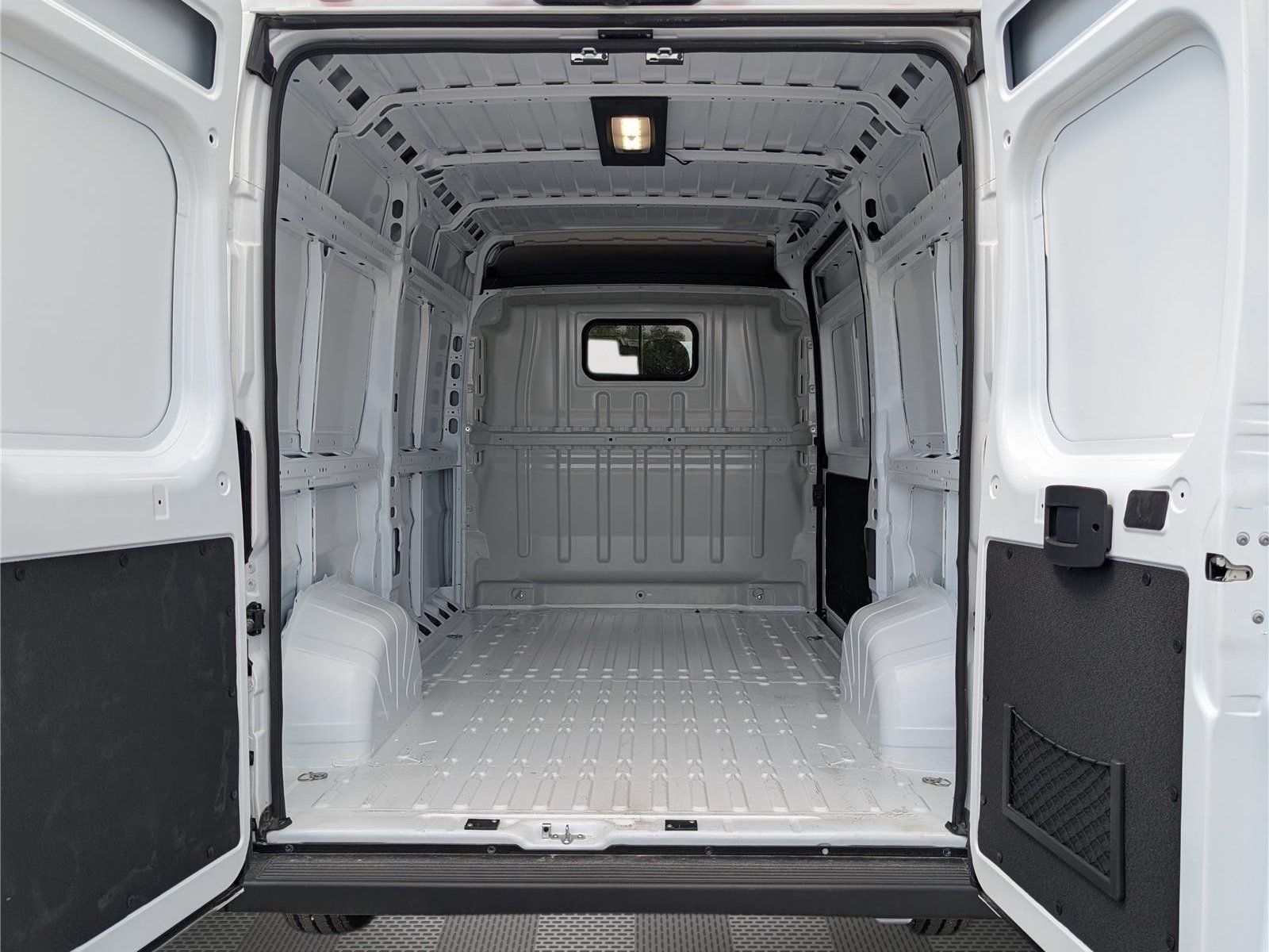 New 2026 RAM ProMaster 1500 w/ Convenience Group FWD image 8