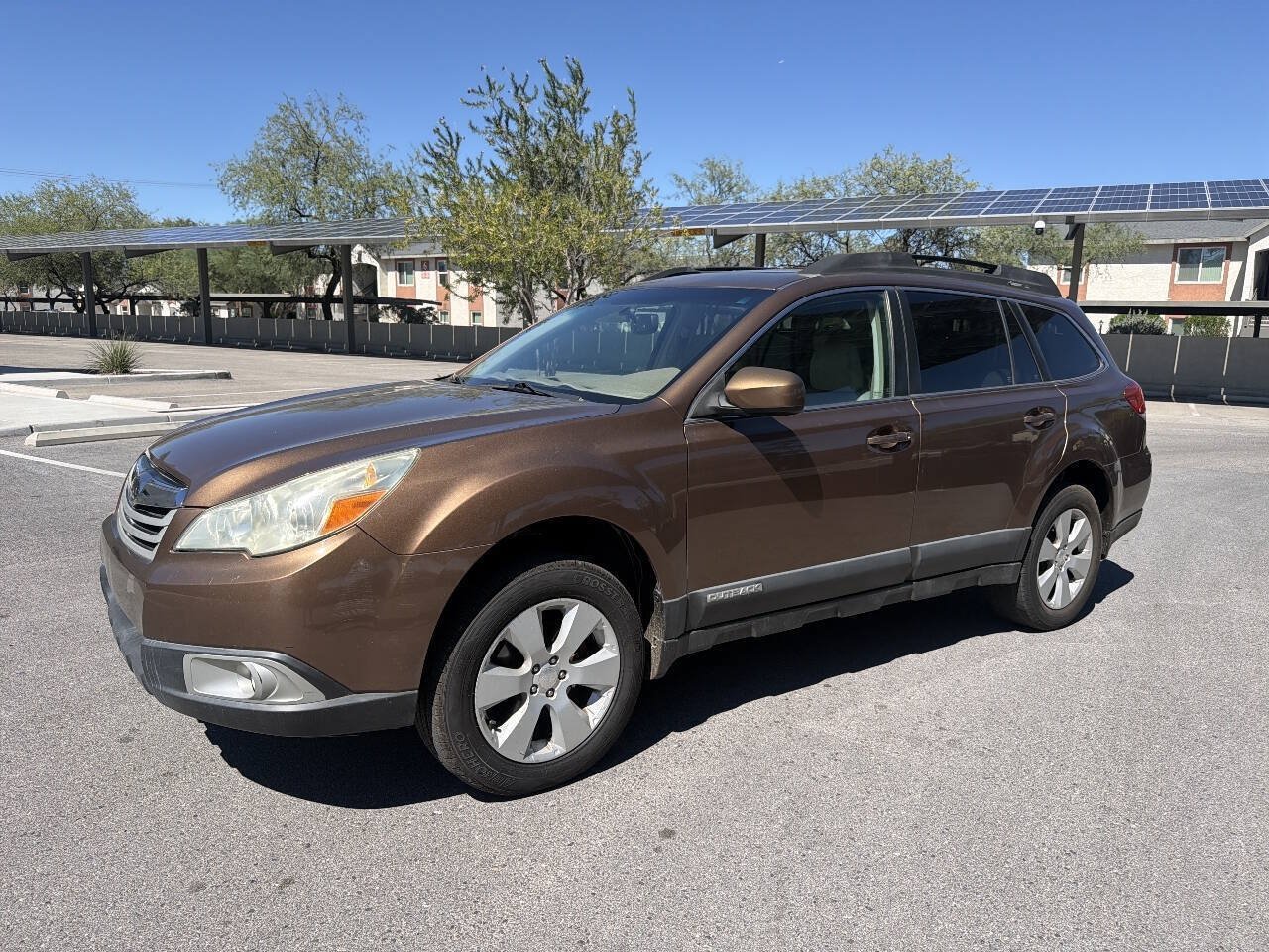 Used 2011 Subaru Outback 2.5i Premium AWD/4WD image 3