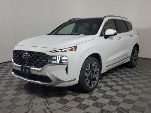 Used 2023 Hyundai Santa Fe Calligraphy FWD image 3