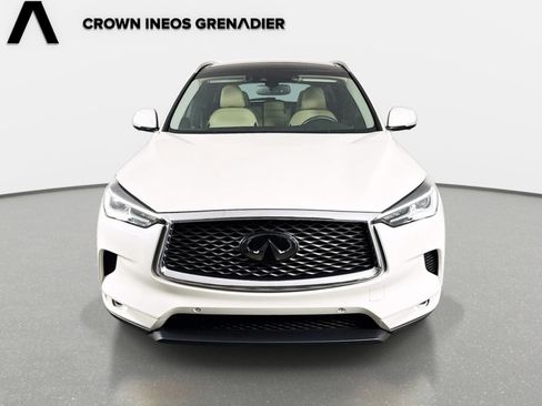 Used 2022 INFINITI QX50 Essential FWD image 2