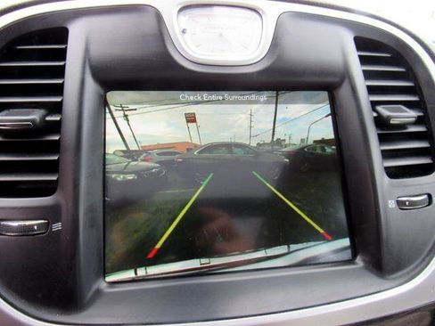 Used 2019 Chrysler 300 Touring L w/ Quick Order Package 22F image 32