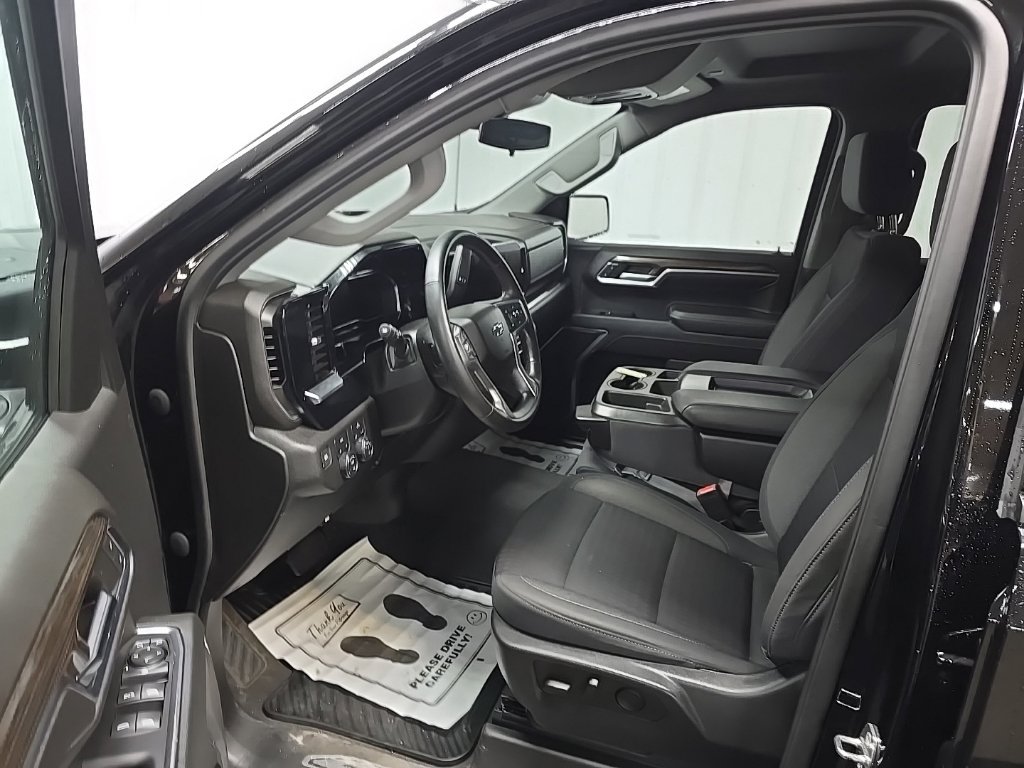 Used 2023 Chevrolet Silverado 1500 RST AWD/4WD image 28