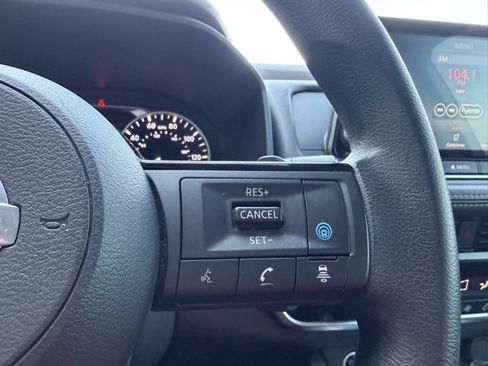 Certified 2021 Nissan Rogue SV image 18