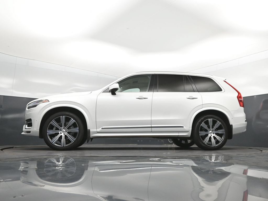 Used 2023 Volvo XC90 B6 Ultimate w/ Protection Package Premier AWD/4WD image 39