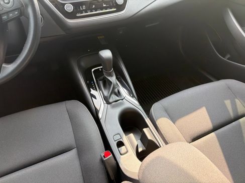 Used 2025 Toyota Corolla LE w/ LE Premium Package FWD image 15