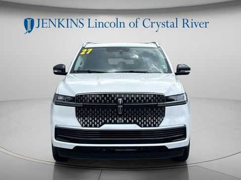 New 2027 Lincoln Navigator Reserve AWD/4WD image 13