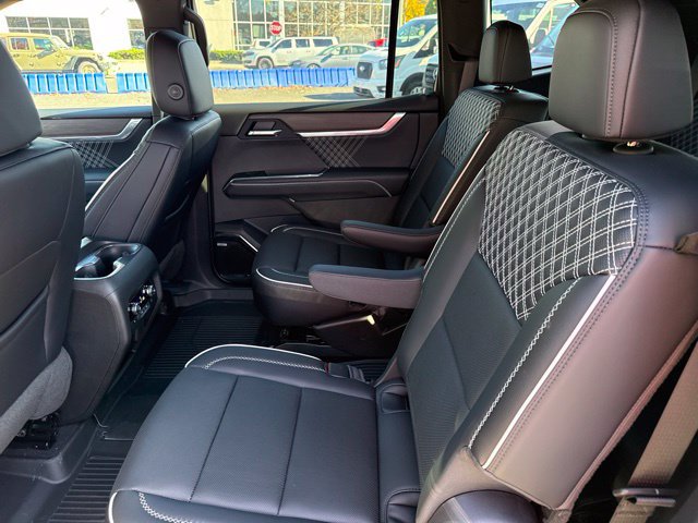 Used 2026 GMC Acadia Denali w/ Super Cruise Package AWD/4WD image 23