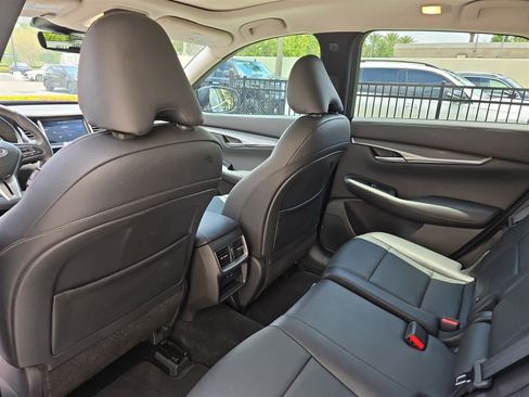 Certified 2024 INFINITI QX50 Luxe image 11