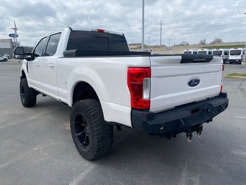 Used 2019 Ford F250 Lariat w/ Lariat Ultimate Package image 5
