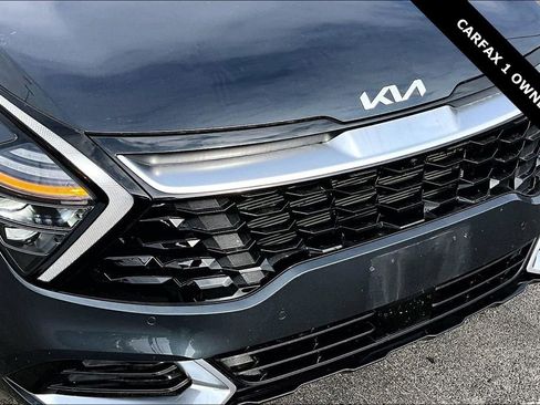 Used 2025 Kia Sportage SX image 32