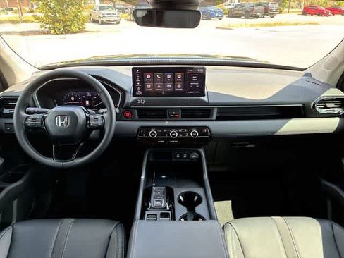 Used 2026 Honda Passport RTL image 16