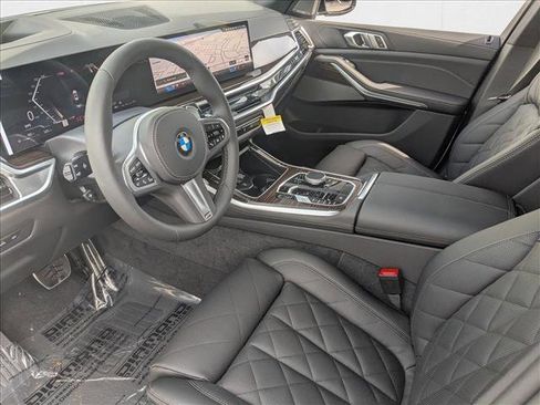 New 2026 BMW X5 xDrive40i w/ M Sport Package image 3