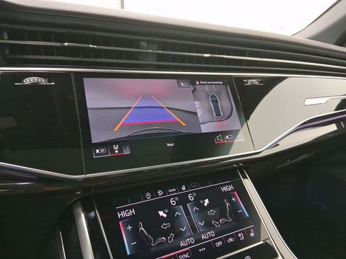New 2026 Audi Q8 Premium Plus image 24
