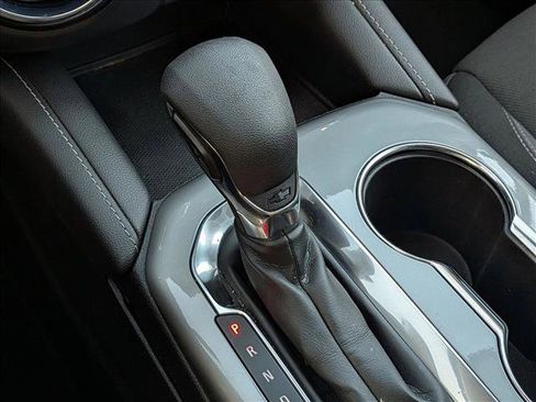 Used 2023 Chevrolet Blazer LT image 8