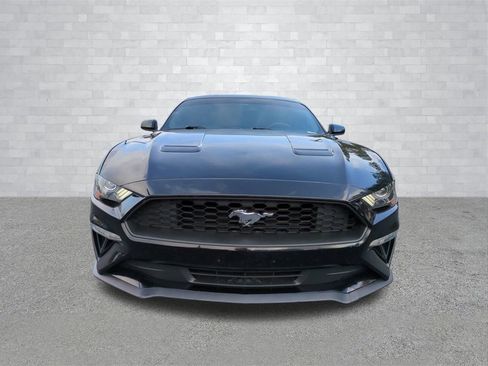 Used 2020 Ford Mustang Coupe image 9