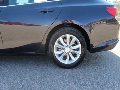 Used 2023 Chevrolet Malibu LT FWD image 17
