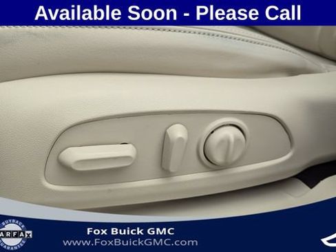 Used 2024 Buick Enclave Essence w/ Sound and Sites Package AWD/4WD image 24