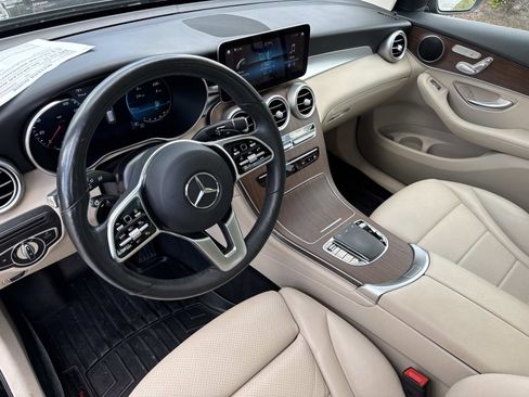 Used 2020 Mercedes-Benz GLC 300 4MATIC image 23
