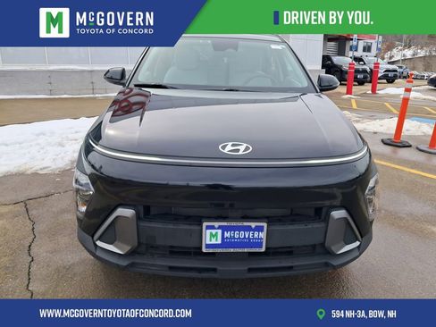Used 2024 Hyundai Kona SE image 7
