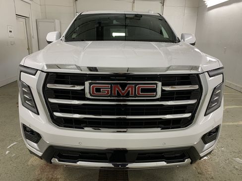 New 2026 GMC Yukon Elevation image 2