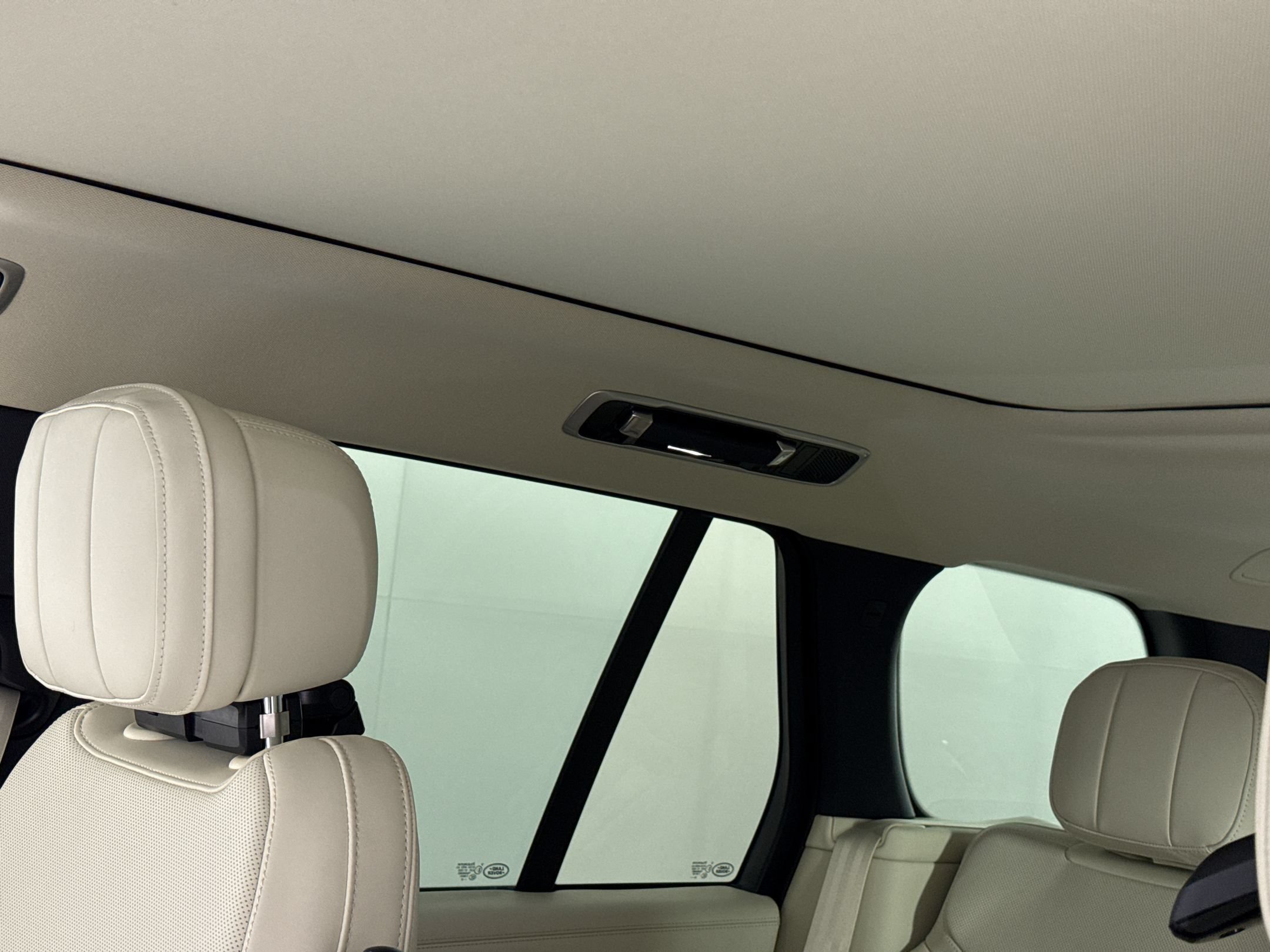 New 2026 Land Rover Range Rover SE AWD/4WD image 23