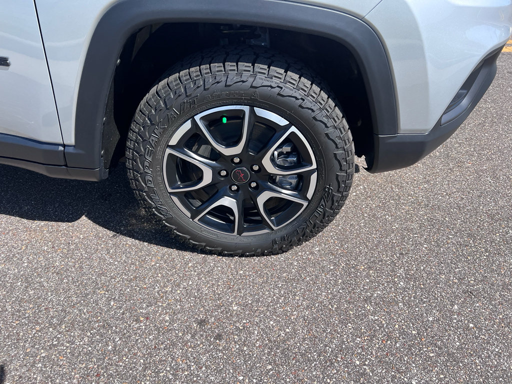 New 2026 Jeep Compass Trailhawk AWD/4WD image 3
