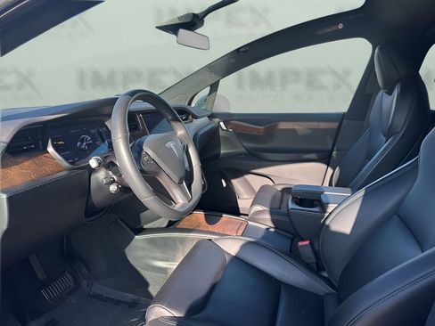 Used 2021 Tesla Model X Long Range image 9