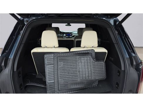 Used 2020 Cadillac XT6 Sport image 11