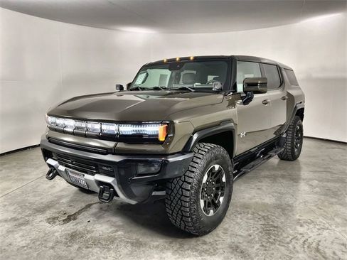 Used 2024 GMC Hummer EV 2X w/ Extreme Off-Road Package image 4