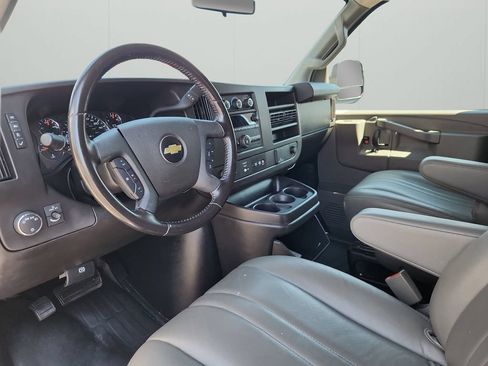 Used 2021 Chevrolet Express 2500 w/ Driver Convenience Package RWD image 9