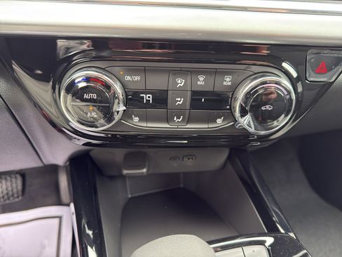 New 2026 Chevrolet Trax LT w/ Driver Confidence Package image 14